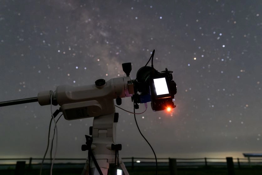 夜空の写真をきれいに撮るには？撮影のコツやレンズの選び方をご紹介