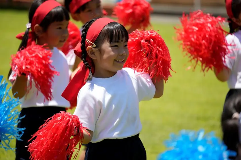 【運動会写真の撮り方】子どもを上手に撮影するコツやおすすめレンズをご紹介 | インプレッション | タムロン 写真用レンズ フォトサイト - TAMRON